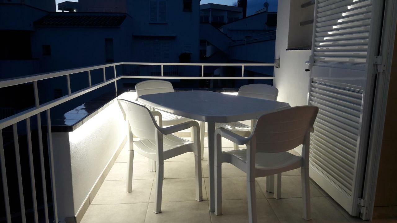 Apartmán Residencia Platja De Roses Exteriér fotografie