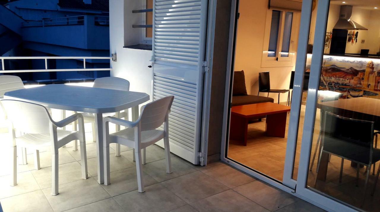 Apartmán Residencia Platja De Roses Exteriér fotografie
