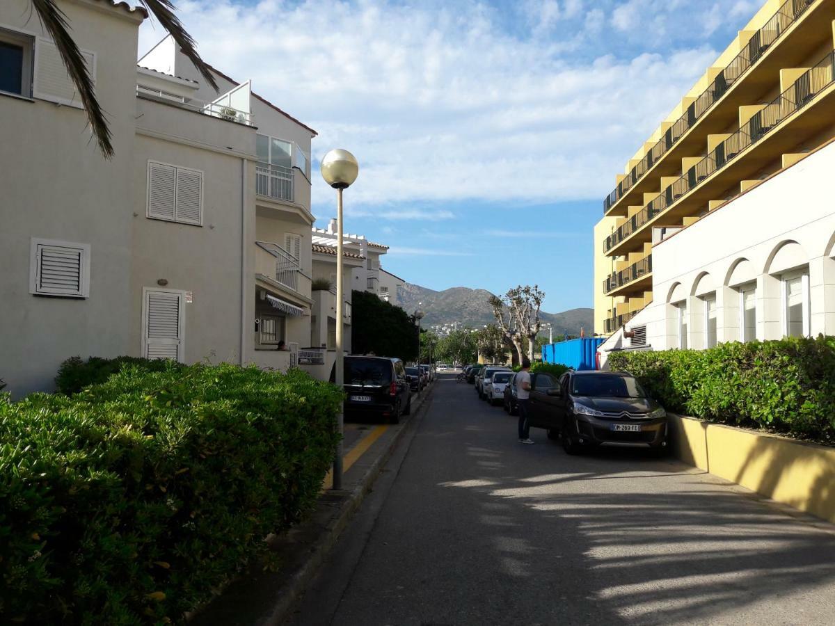 Apartmán Residencia Platja De Roses Exteriér fotografie